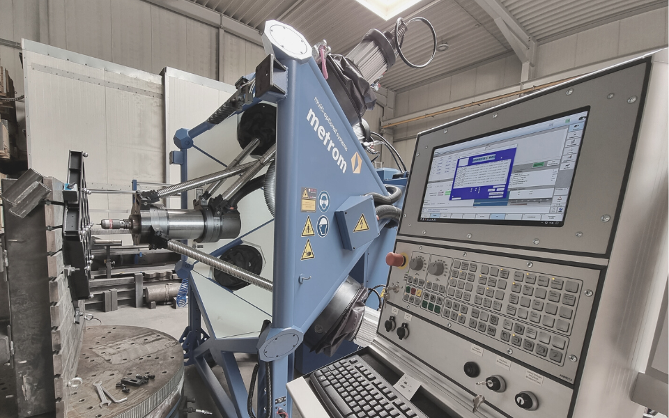 Unser letztes Projekt: Mobile 5 Achsen CNC Maschine für die Energiebranche